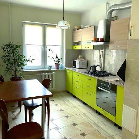Appartement Автовокзал à Rivne Extérieur photo